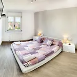 Sèquia Deluxe Apartment